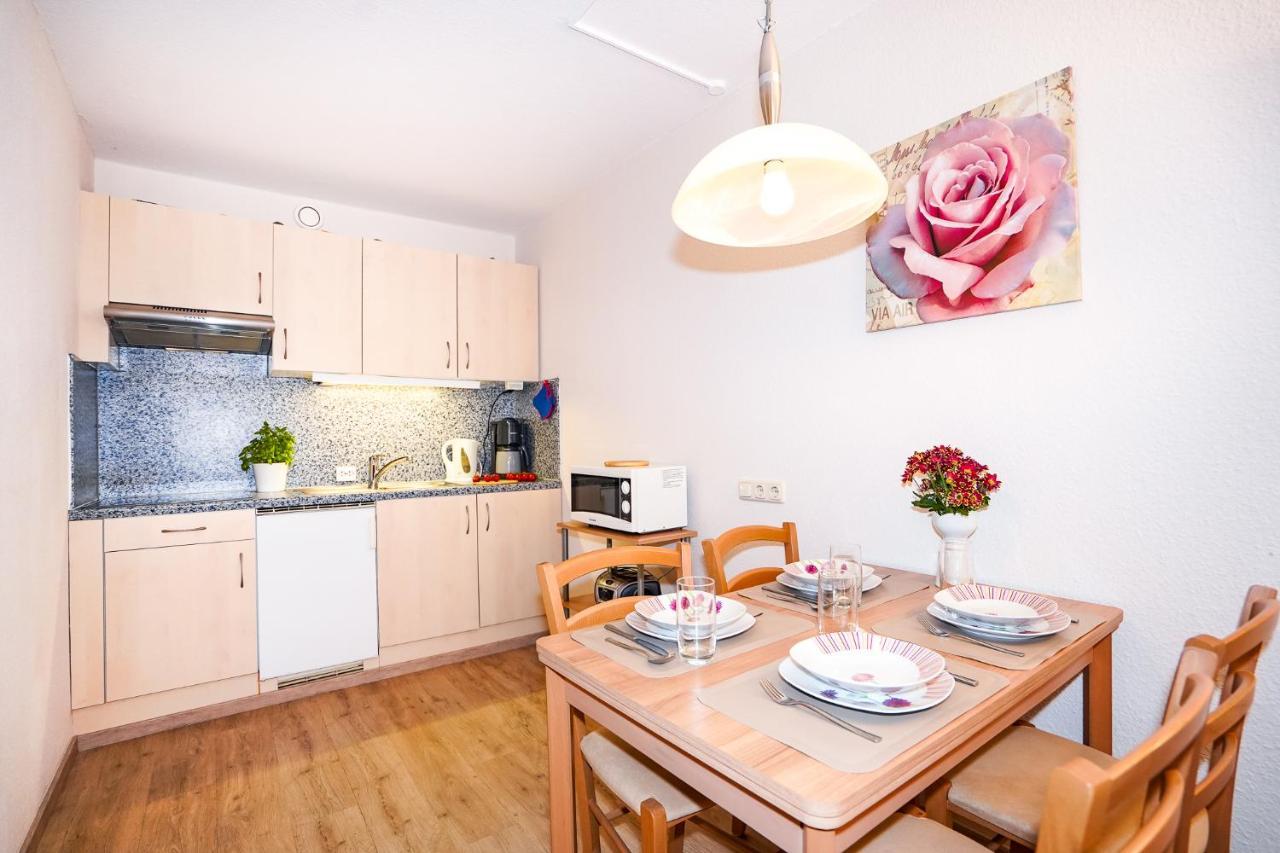 Apartamento Fewo Am Meer, Mit Schwimmbad Und Sauna Timmendorfer Strand Exterior foto