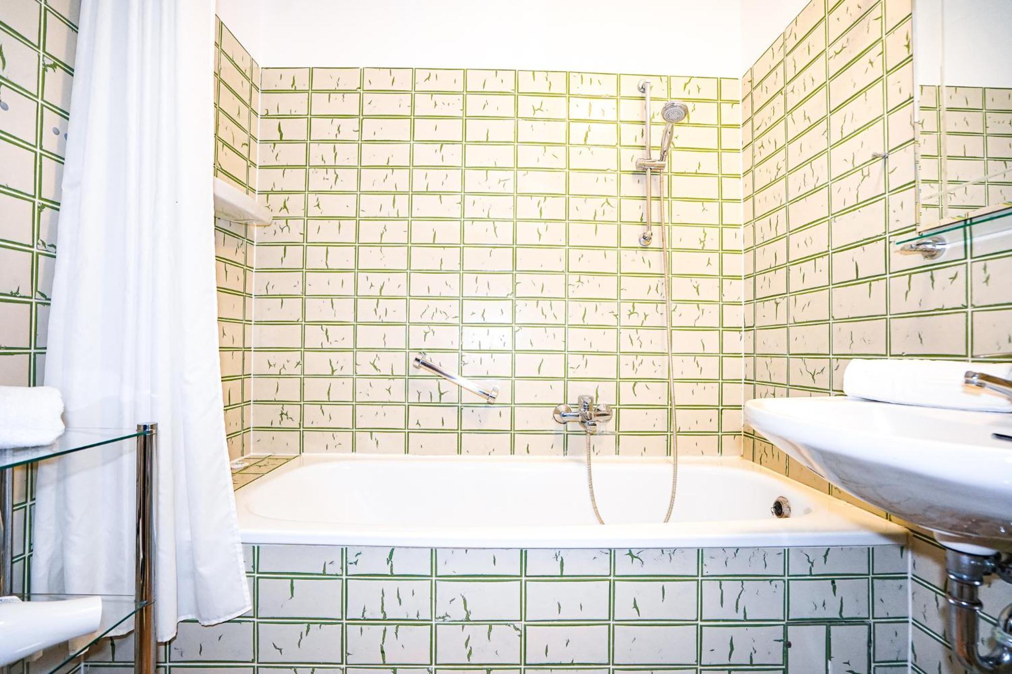 Apartamento Fewo Am Meer, Mit Schwimmbad Und Sauna Timmendorfer Strand Exterior foto